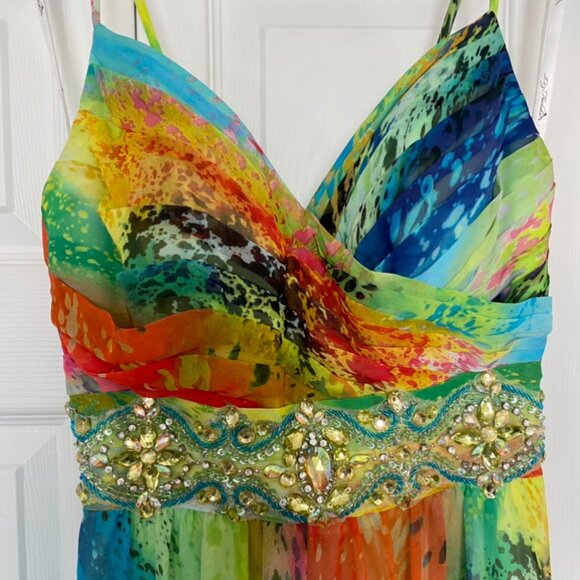 Elegant Liz Fields Dress | Prom | Grad | Wedding | Size 4 - Picture 2 of 5